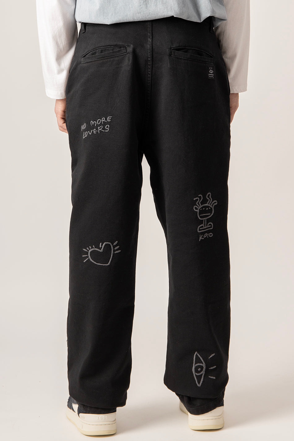 Relaxed Urban Embroidered Black Pants