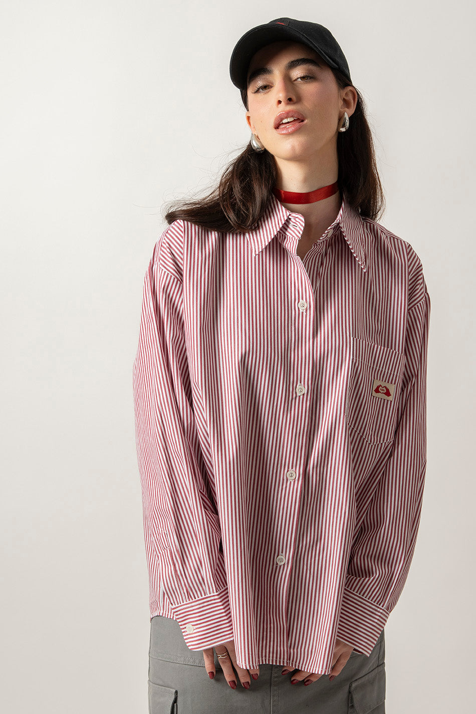 Stripe Hand Heart Kao Ivory/Red Shirt