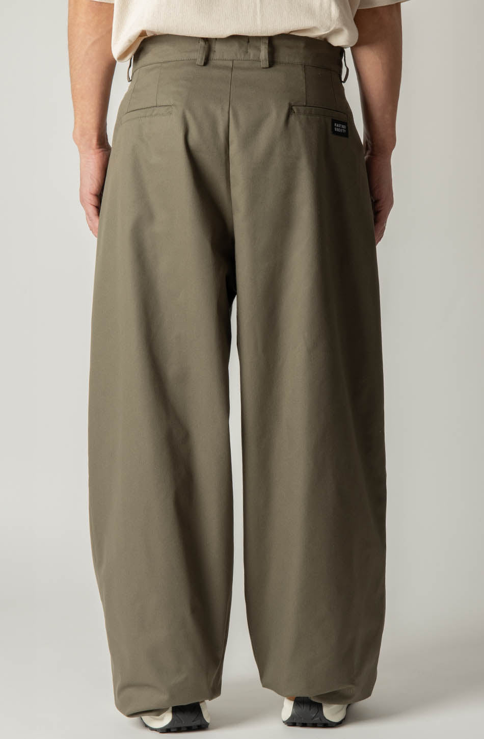 Pantalon militaire à jambe large de Norvège