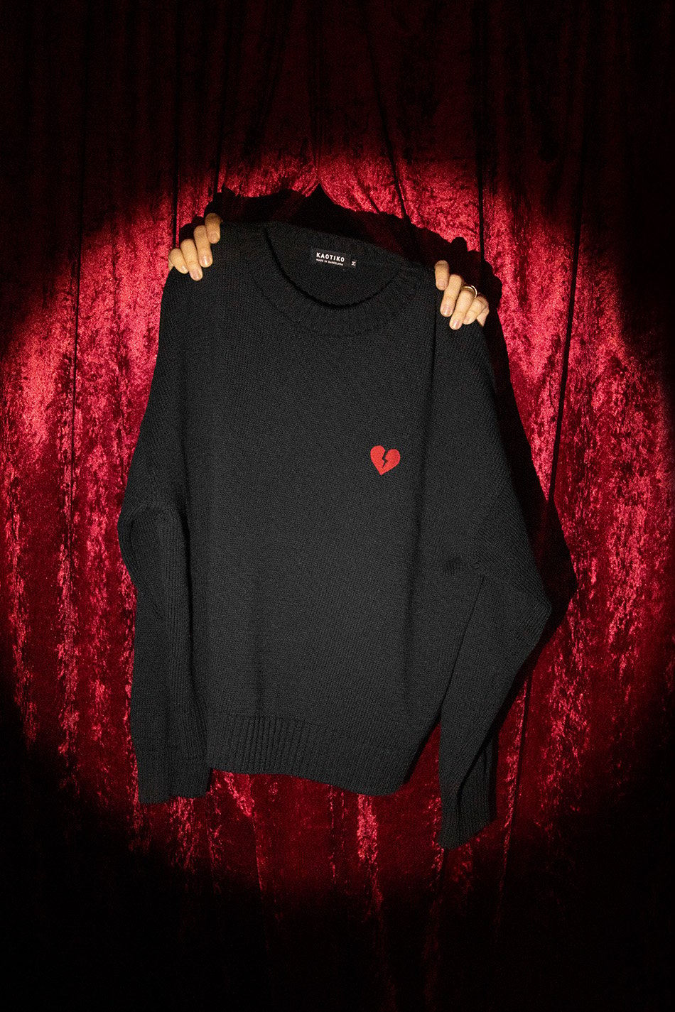 Pull Broken Heart Black